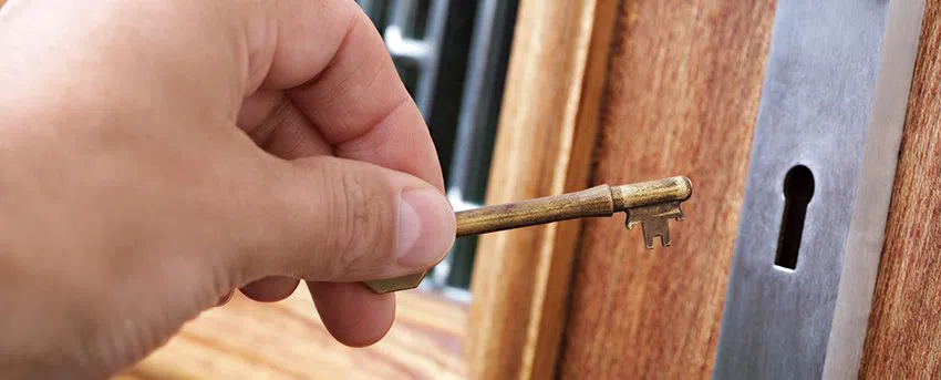 Central Locksmith Store Winchester, MA 781-203-8004 - lockout-service-01